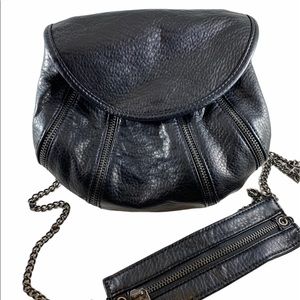 Deena & Ozzy Y2K black zipper crossbody purse bag
